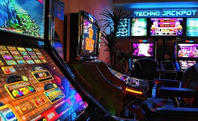 پاکستان میں Jackpot Wins کا آن لائن کیسینو سیکشن کھولیں۔